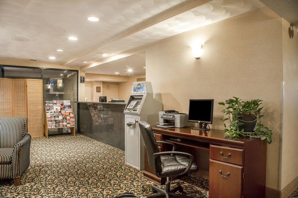 Comfort Inn At Newport Beach Мідлтаун Екстер'єр фото