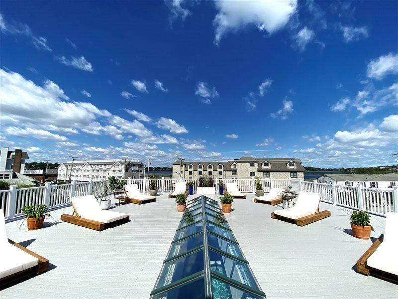 Comfort Inn At Newport Beach Мідлтаун Екстер'єр фото
