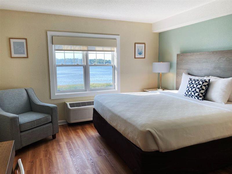 Comfort Inn At Newport Beach Мідлтаун Екстер'єр фото