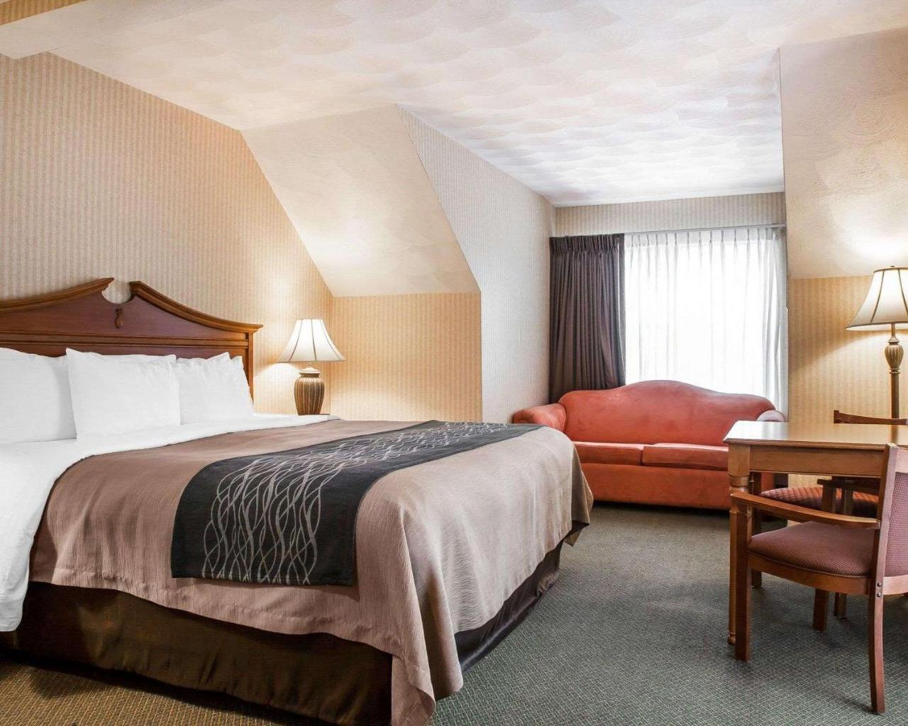 Comfort Inn At Newport Beach Мідлтаун Екстер'єр фото