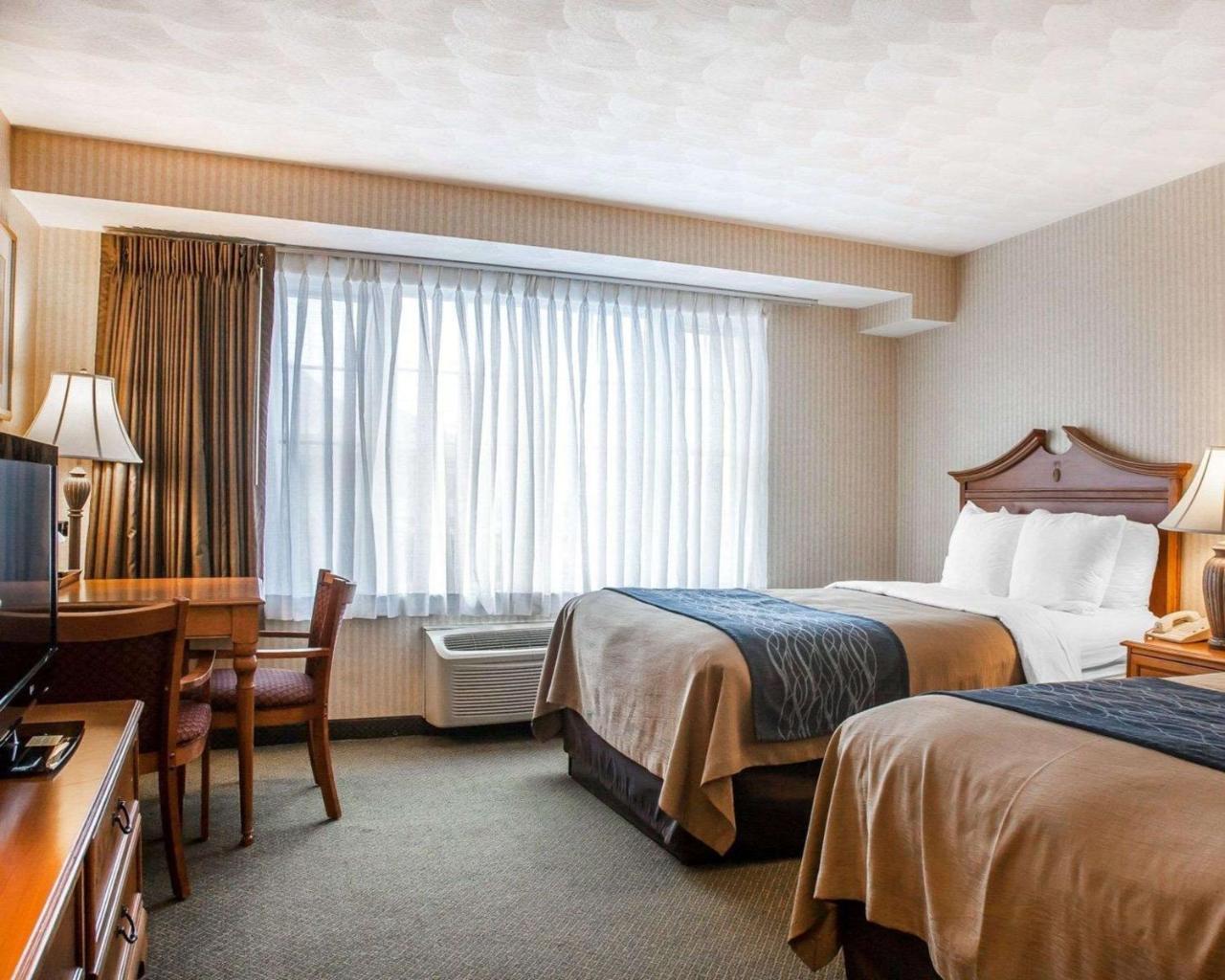 Comfort Inn At Newport Beach Мідлтаун Екстер'єр фото