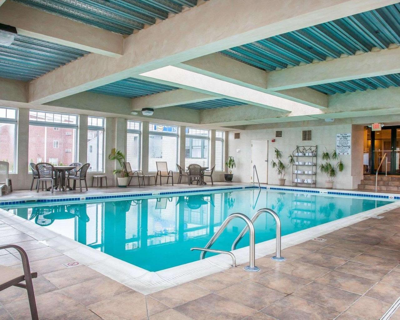 Comfort Inn At Newport Beach Мідлтаун Екстер'єр фото