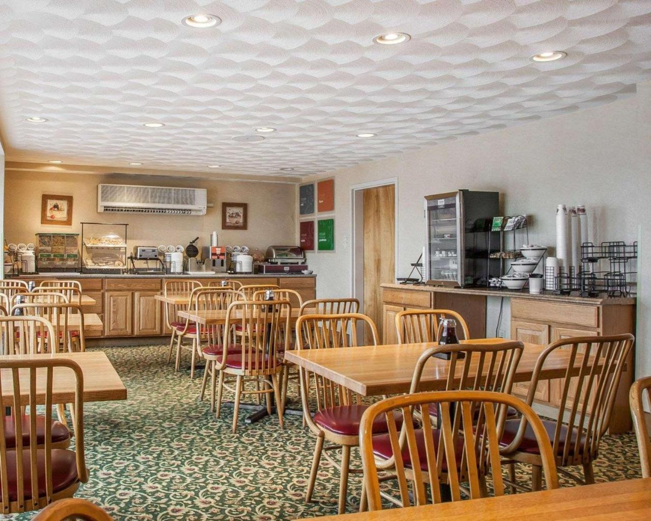 Comfort Inn At Newport Beach Мідлтаун Екстер'єр фото