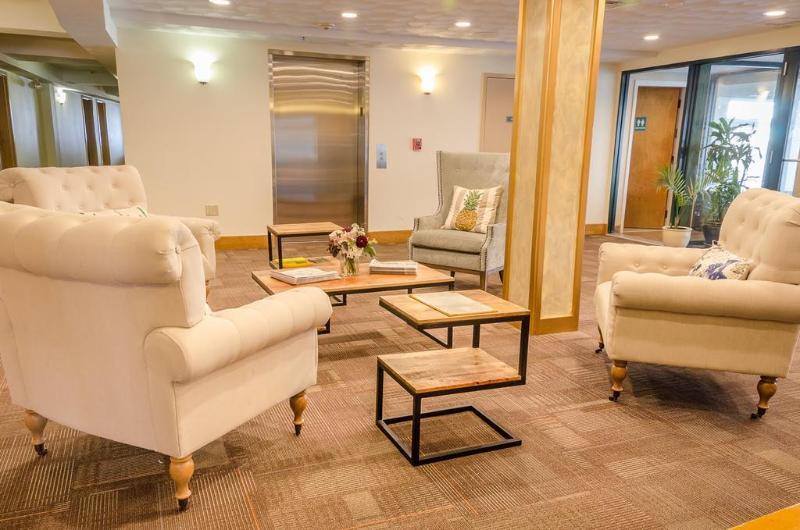 Comfort Inn At Newport Beach Мідлтаун Екстер'єр фото